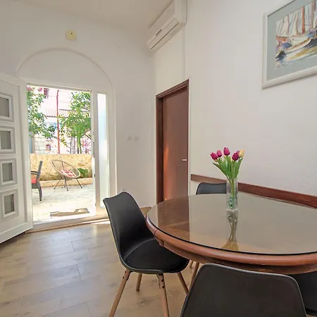 Rose-2 By Interhome Apartment Zaboric