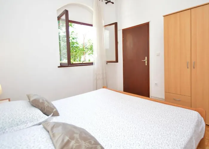 Appartement Rose-2 By Interhome