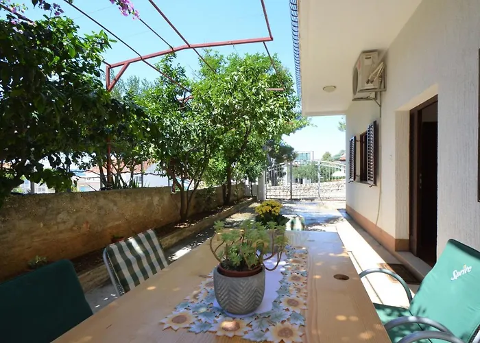 Rose-2 By Interhome Appartement Zaboric